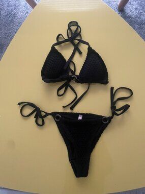 Black Bikini set swimsuit New W/O tags Extierior-Crochet Interior-in description